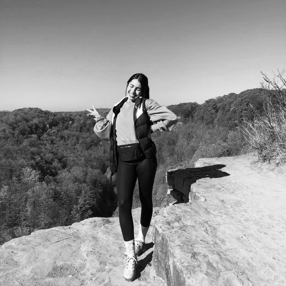 Meet your Posher, Rachael - Picture 3 of 3